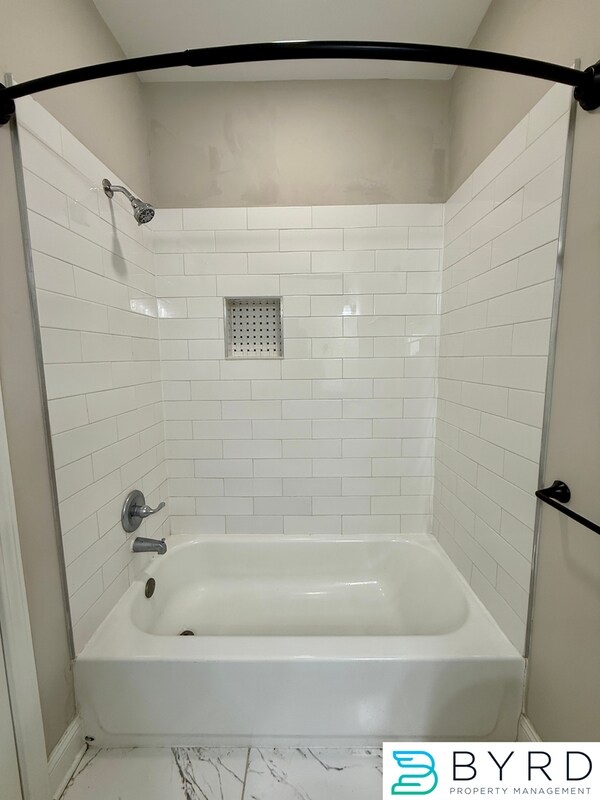 Building Photo - 3007 3rd Ave