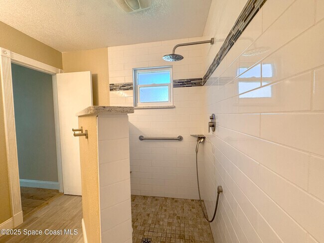 Building Photo - 871 Southern Pine Trail