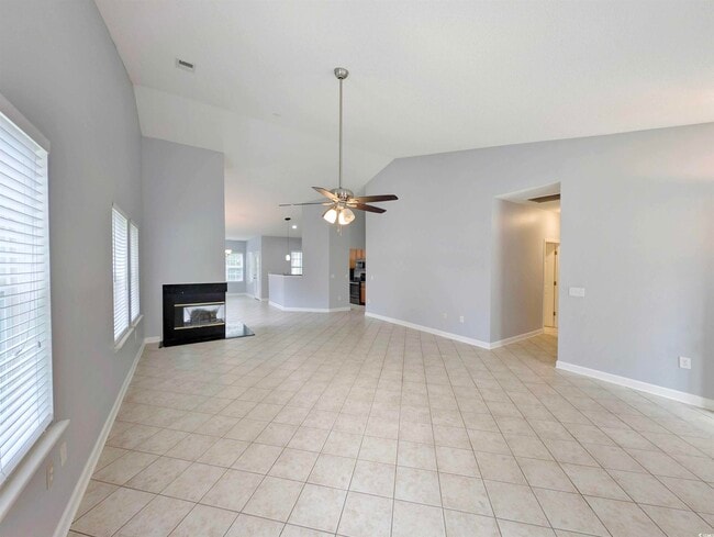 Building Photo - 33 Regal Ln