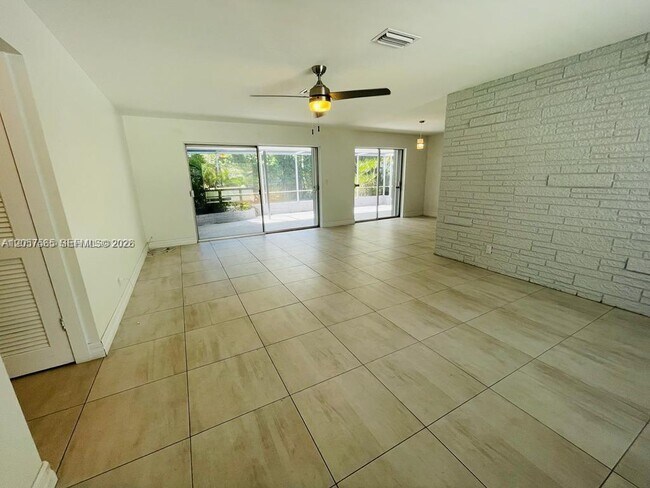 Building Photo - Northeast 41st Street, Oakland Park, FL 33308 - 3 BR 2 BA house