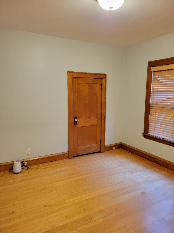 Building Photo - 4409 Nokomis Ave