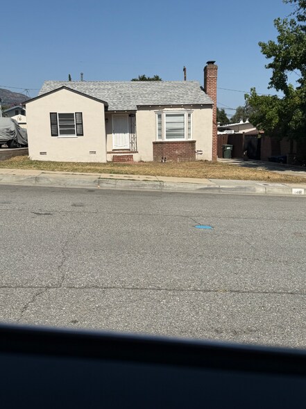Primary Photo - 148 N Lincoln Pl