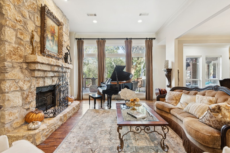 Primary Photo - 1970 Mary Lee Ln