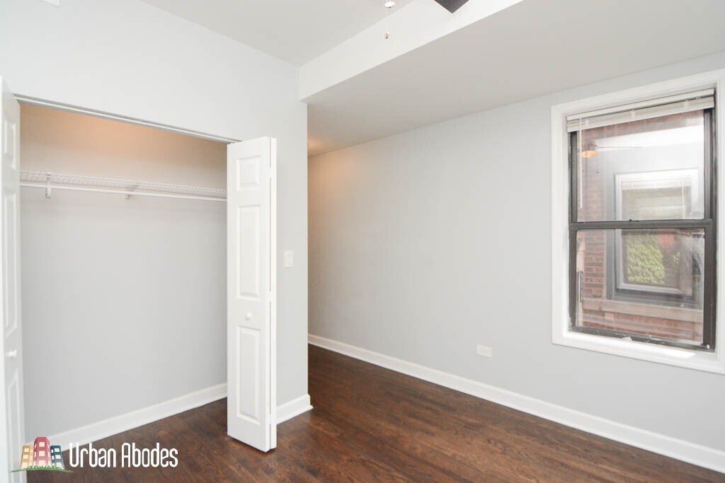 Building Photo - 3301 N Harding Ave