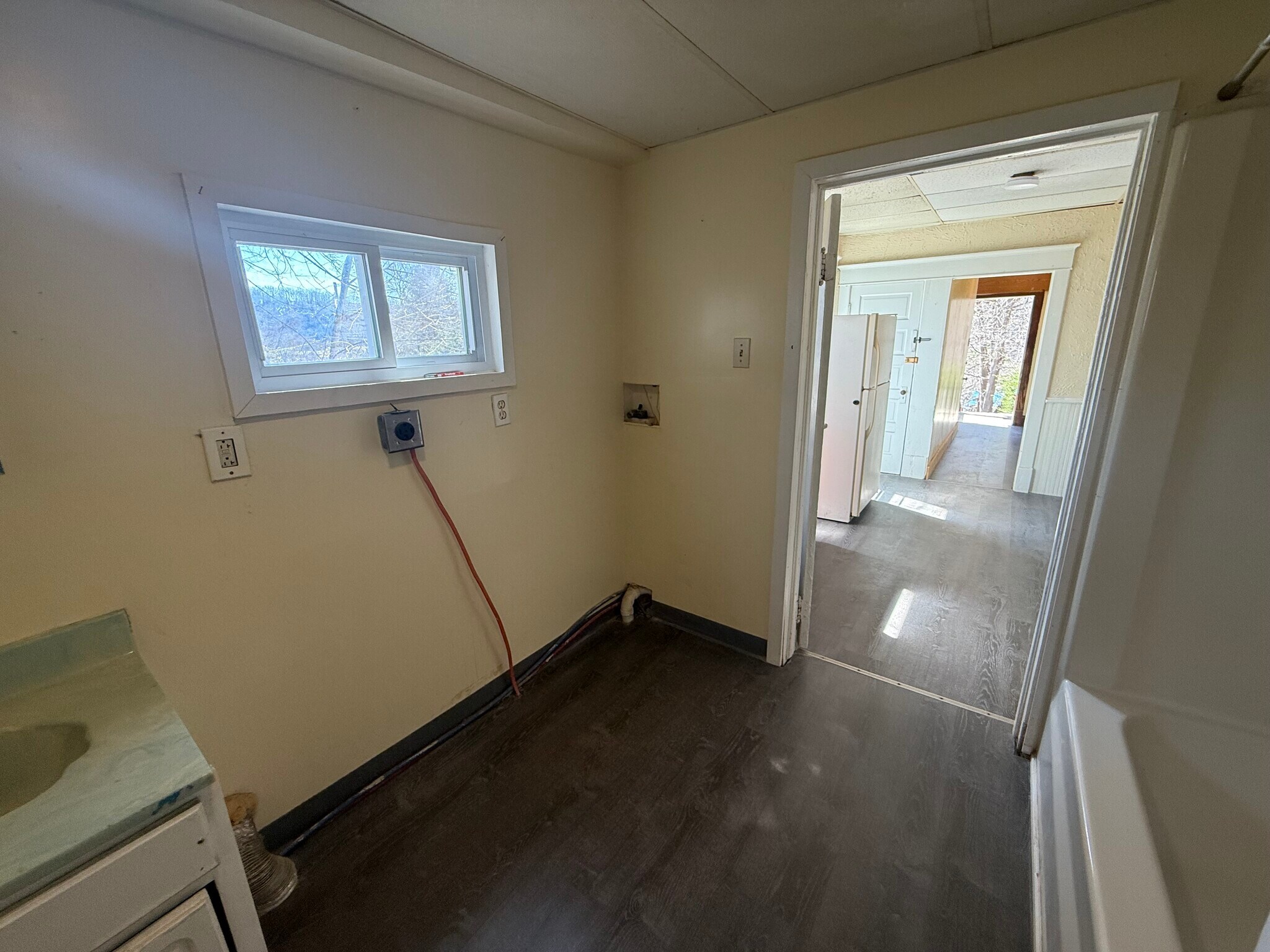 Building Photo - 97 Glenview Ave