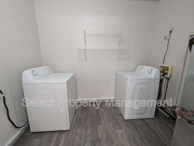 Building Photo - 1914 Kentucky Ave