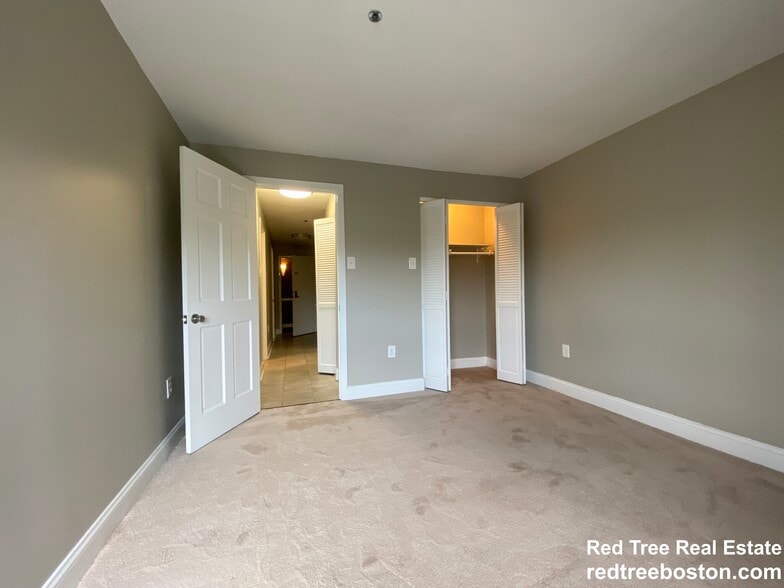 Building Photo - 1111 Beacon St