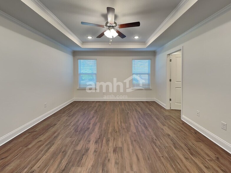 Building Photo - 12620 Percy Ln