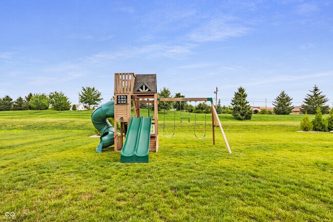 Building Photo - 14662 Golden Fox Ct.
