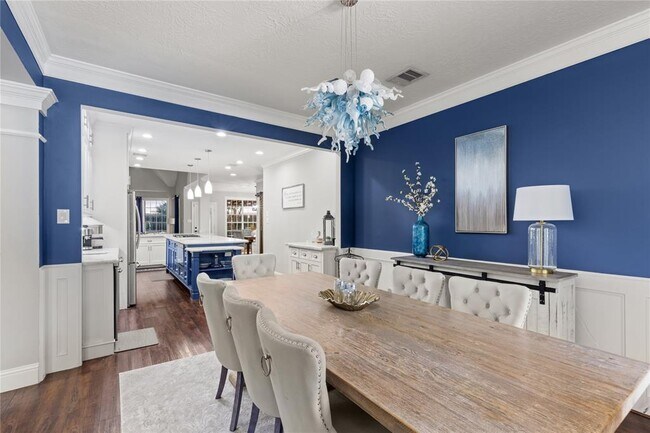 Building Photo - 6422 Gladehill Dr
