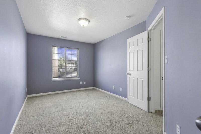 Building Photo - 10504 Sage Flats Way