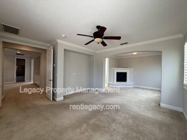 Building Photo - 8843 Latigo Ct
