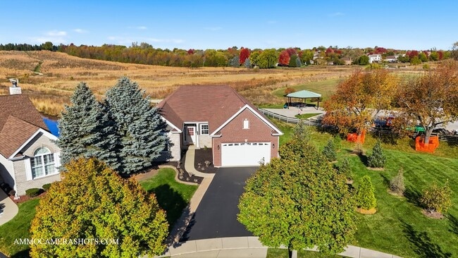 Building Photo - 2660 Harnish Dr