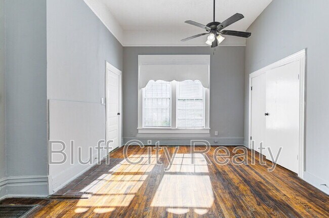 Building Photo - 1639 Southern Ave