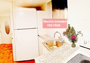 Building Photo - 712 N Market St