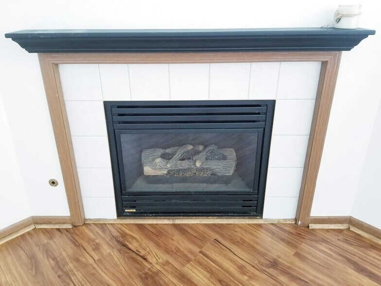 Building Photo - 1230 Murray St NE