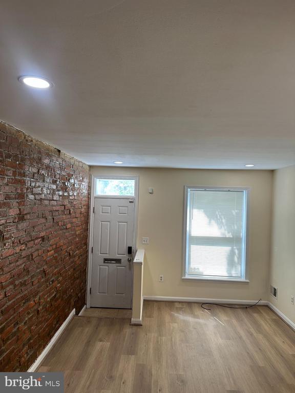 Building Photo - 115 N Curley St