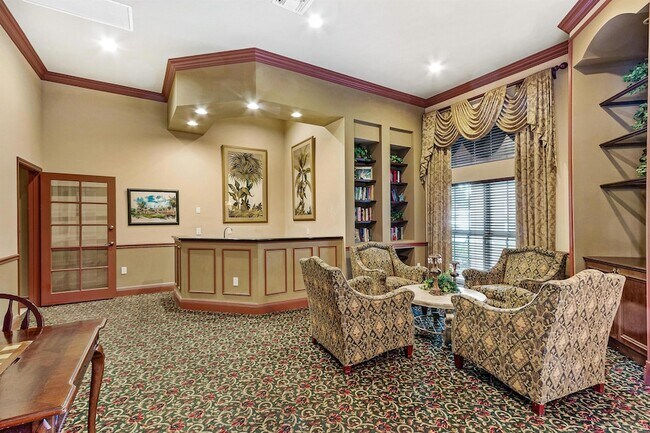 Building Photo - 600 Scotia Dr