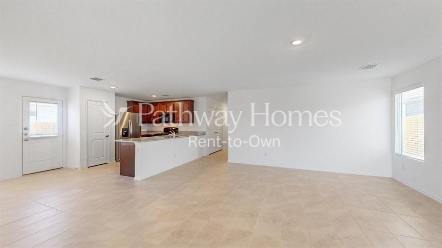 Building Photo - 1329 Plum Rd