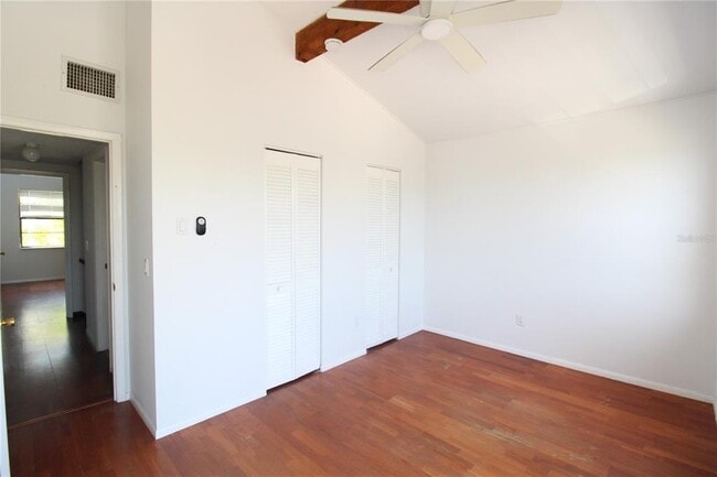 Building Photo - 60 Beachcomber Ln