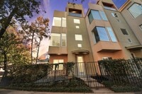 Building Photo - 1610 Calumet St