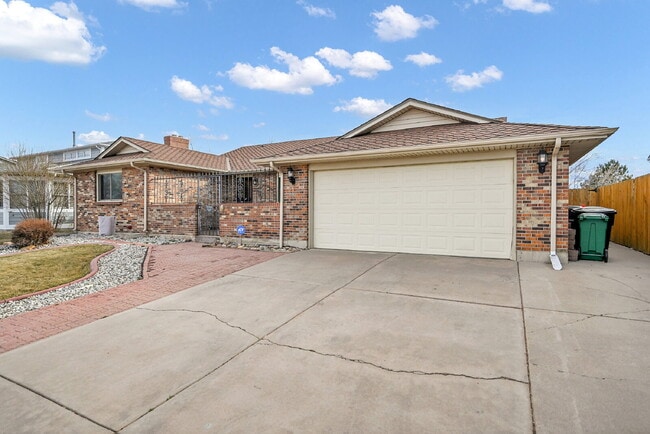 Building Photo - $3,895.95, $200 Off Cleaning Voucher, 4 Beds - 3 Baths, Single Family Home in Denver with 2-Car A...