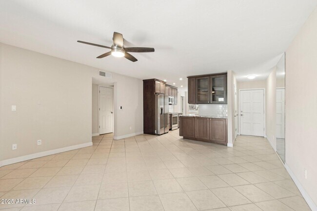 Building Photo - 5998 N 78th St