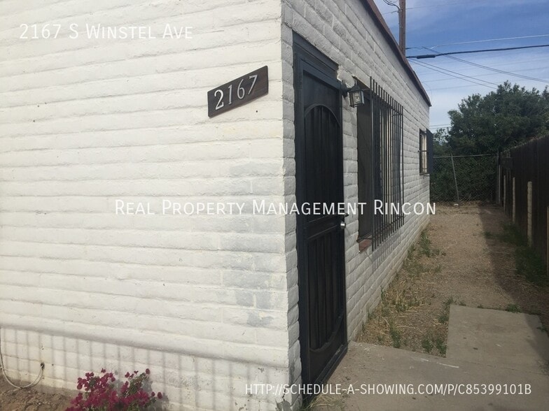Primary Photo - 2167 S Winstel Ave
