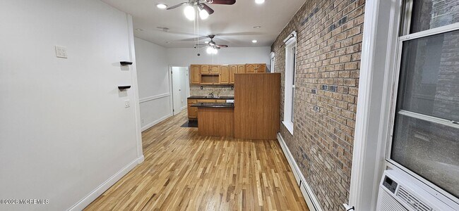 Building Photo - 4110 Park Ave