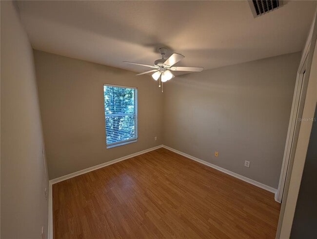 Building Photo - 913 Stallion Way