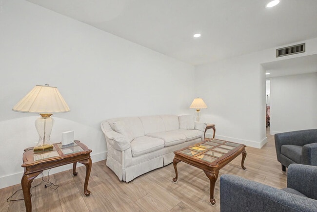 Building Photo - 13222 W Kodiak Dr