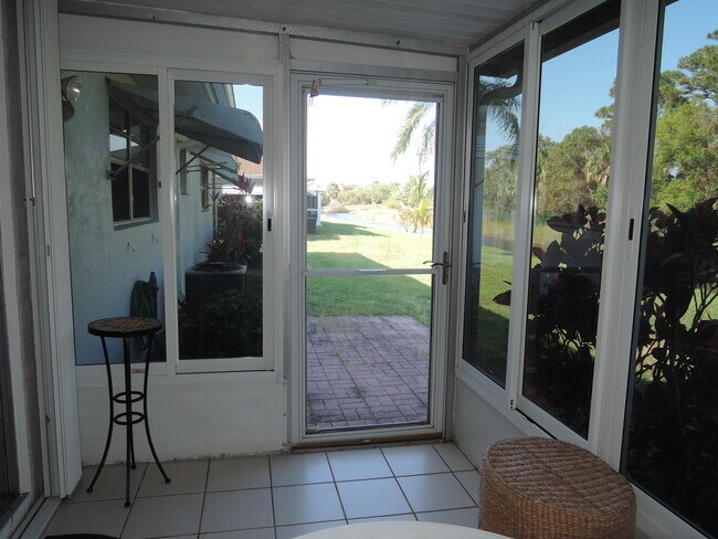 Building Photo - 944 Savannas Point Dr