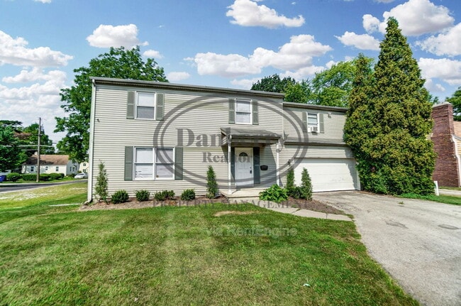 Building Photo - 1103 Searles Rd