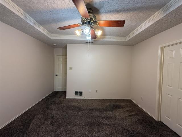 Building Photo - 816 Summit Dr