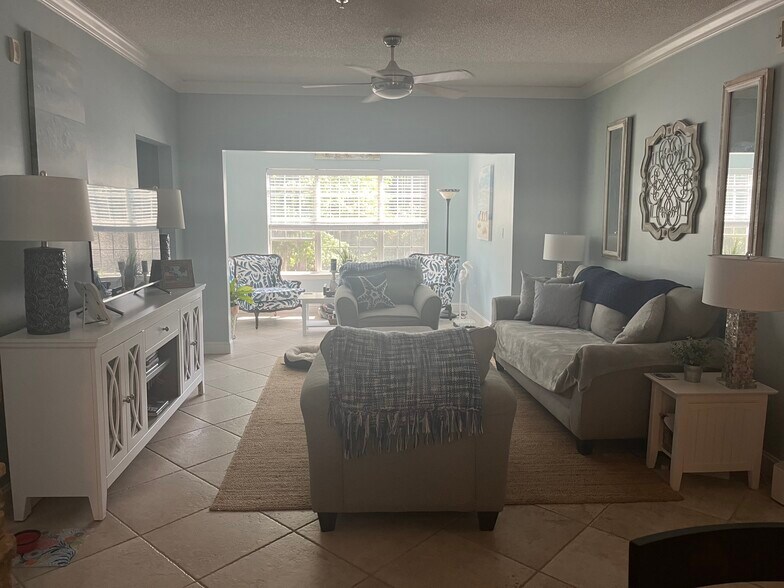 Living Room - 2208 Walden Park Dr