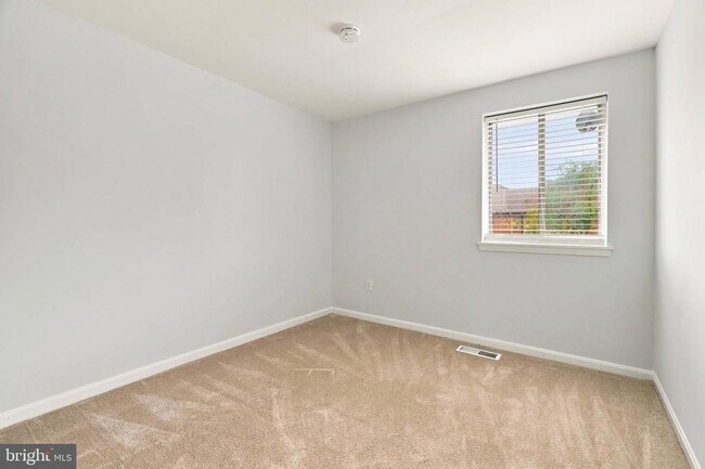 Building Photo - 7138 Talisman Ln