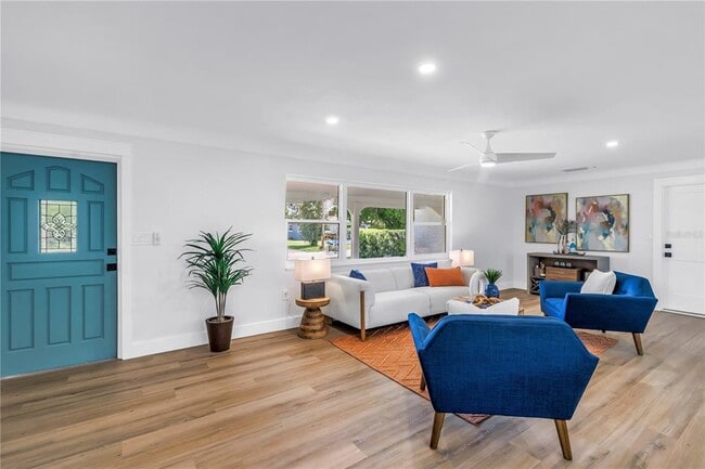 Building Photo - 6161 35th Ave N