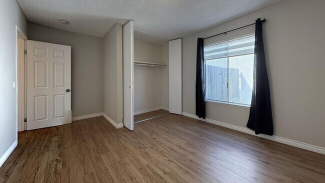 Building Photo - 7920 Temecula Pl