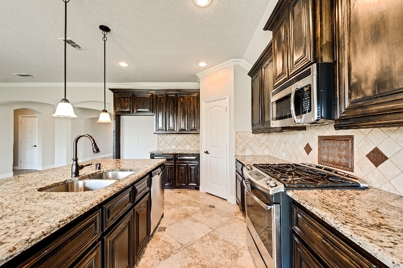 Building Photo - 110 Stallion St