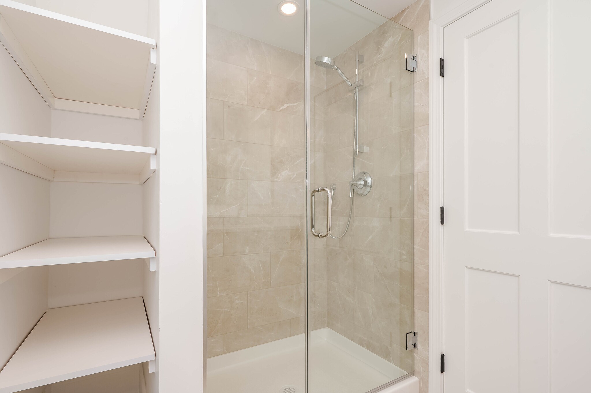 Lots of storage space - 361 Miller Ave