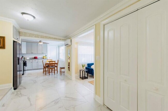 Building Photo - 279 Hach Ln