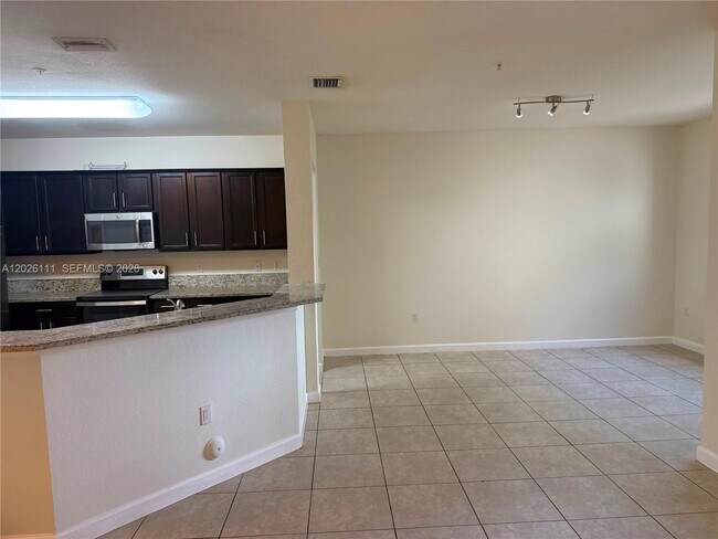 Building Photo - 10620 NW 88th St