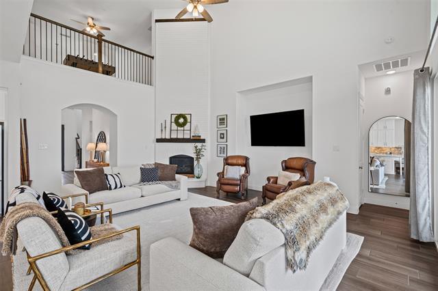 Building Photo - 1720 Rolling Heights Ln