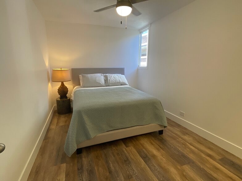 Building Photo - 435 Seaside Ave