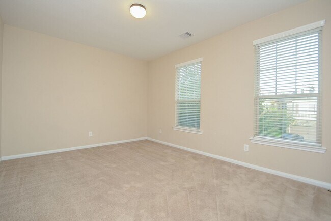 Building Photo - 22 Cheswood Manor Drive