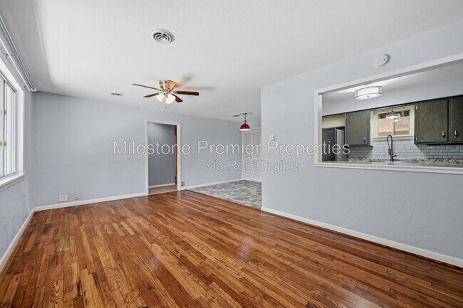 Building Photo - 101 Lakewood Ln