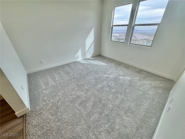 Building Photo - 1548 Little Penguin St