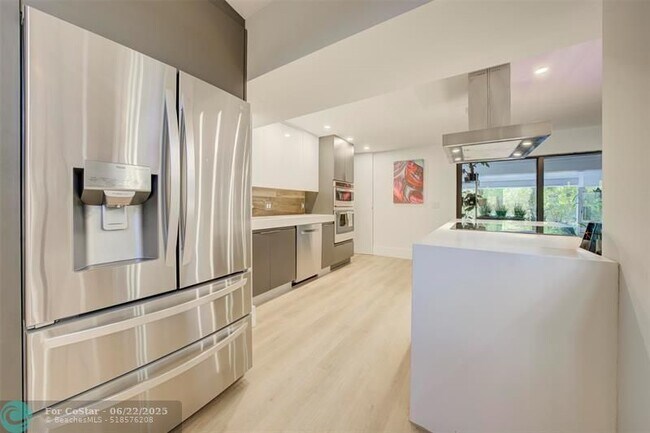 Building Photo - 5755 NW 65th Terrace