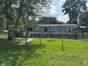 Building Photo - 5 Grays Hill Acres