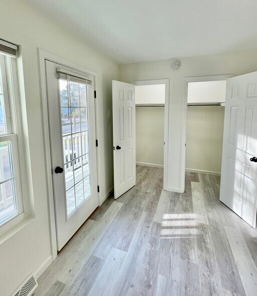 Primary Bedroom (Upper/Front) - 272 Fleming Rd